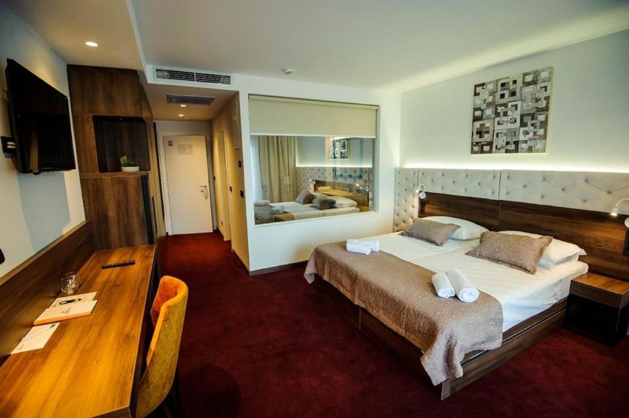 Hotel Scala D'Oro Vodice Kültér fotó