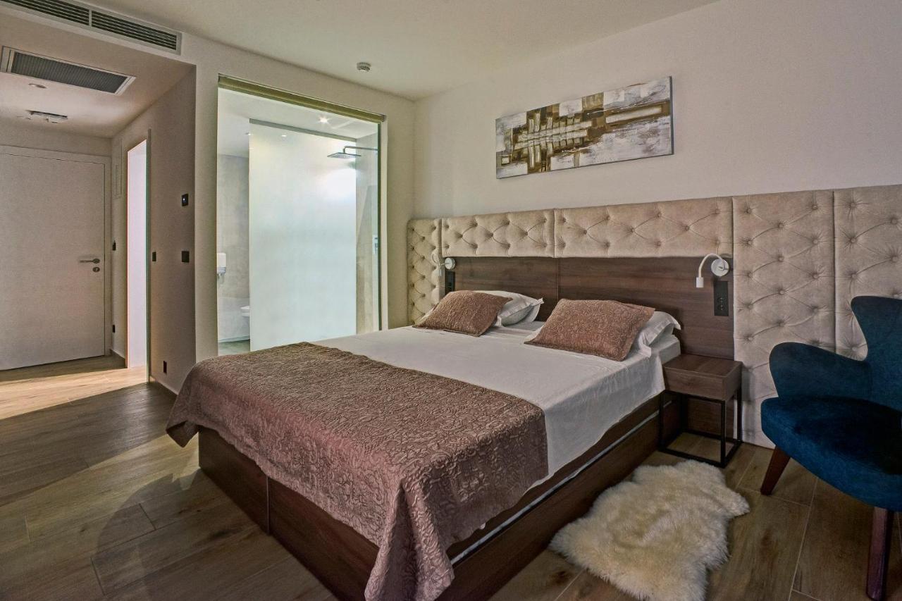 Hotel Scala D'Oro Vodice Kültér fotó