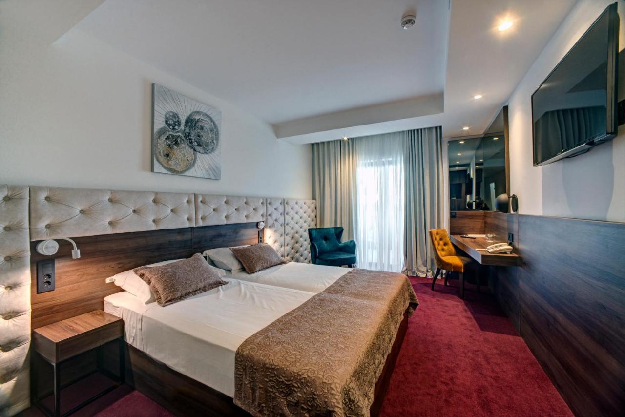 Hotel Scala D'Oro Vodice Kültér fotó