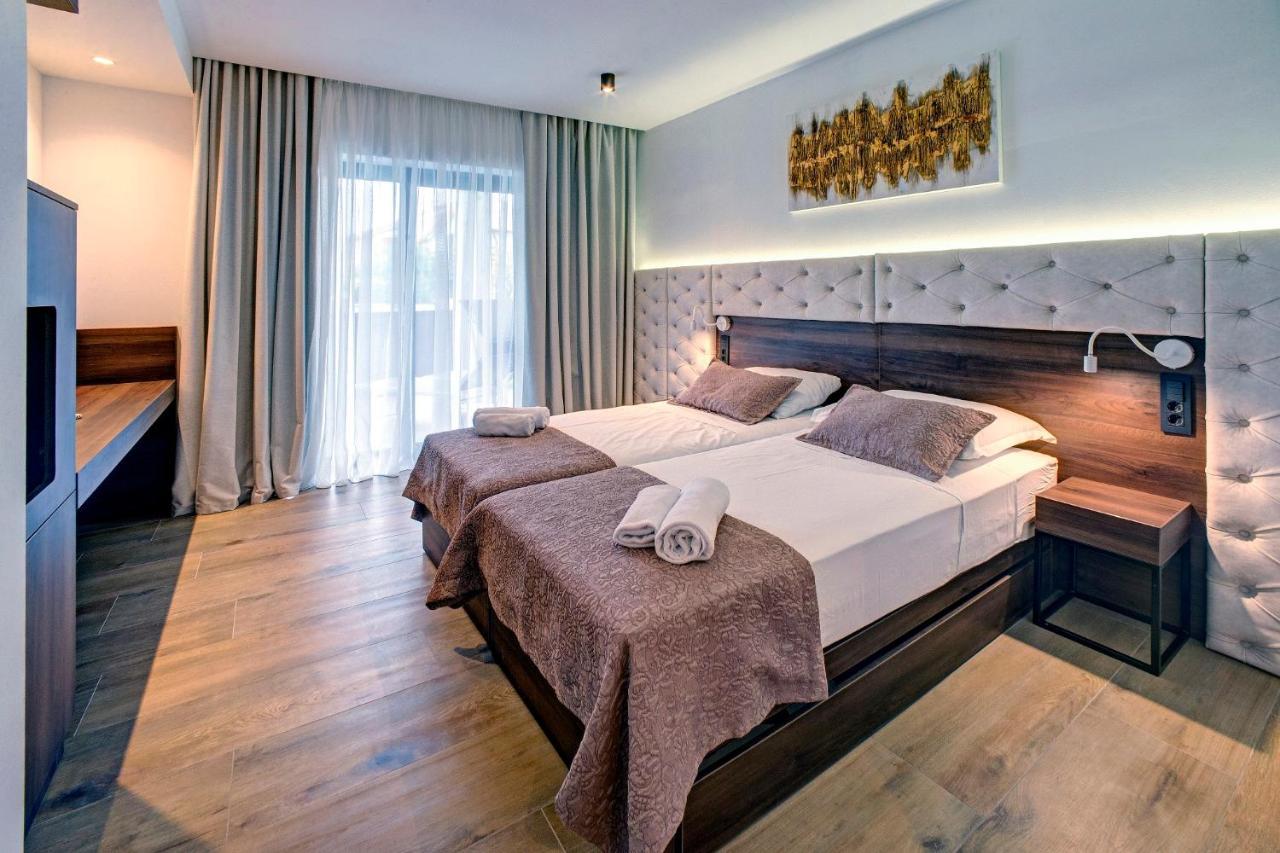 Hotel Scala D'Oro Vodice Kültér fotó