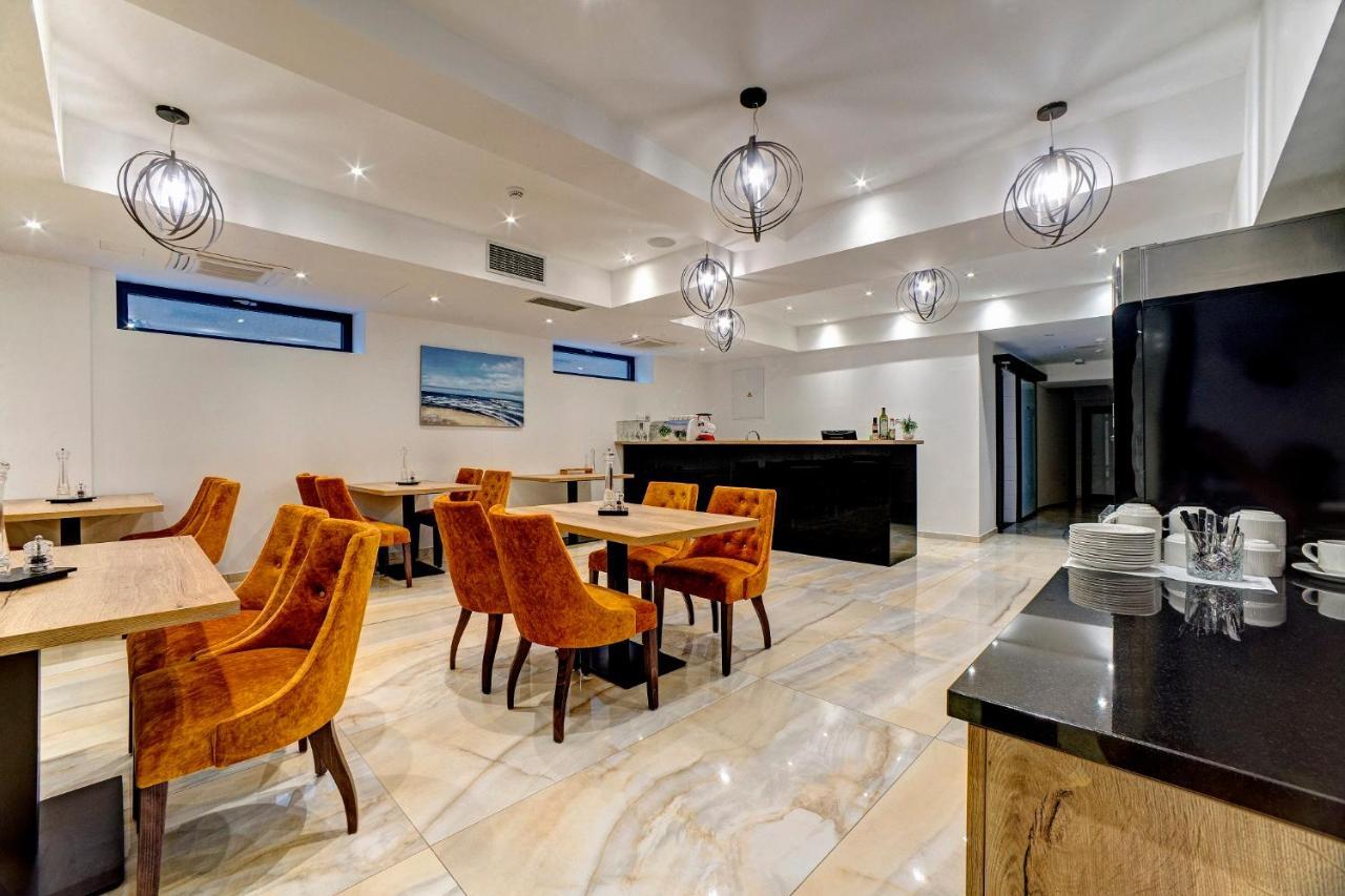 Hotel Scala D'Oro Vodice Kültér fotó