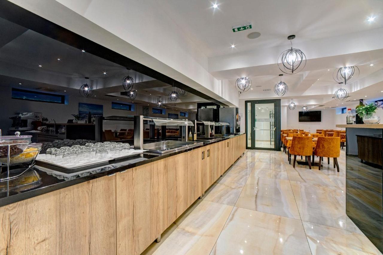 Hotel Scala D'Oro Vodice Kültér fotó