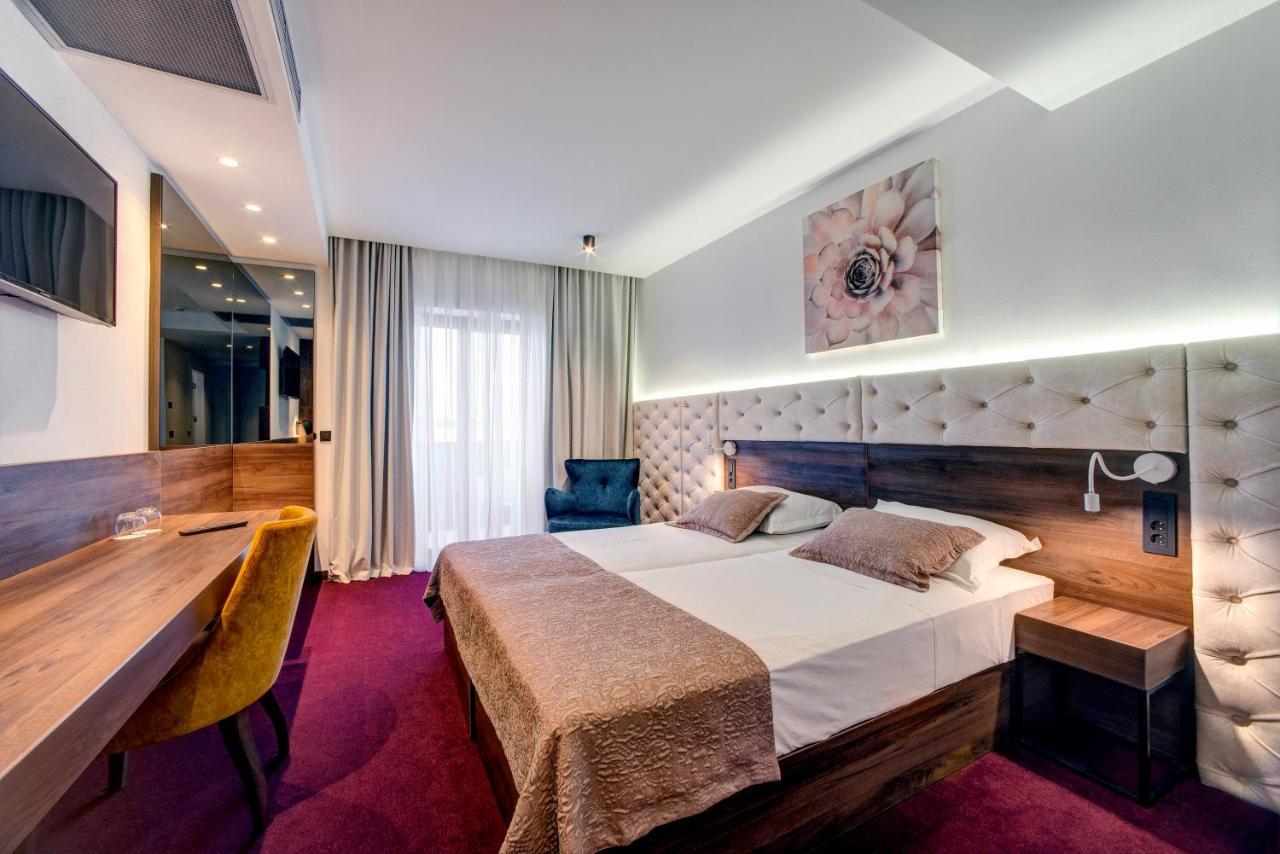 Hotel Scala D'Oro Vodice Kültér fotó