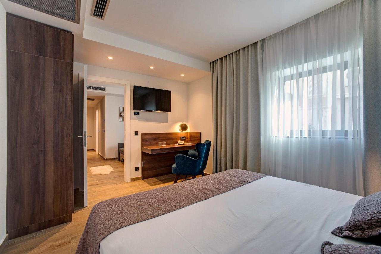 Hotel Scala D'Oro Vodice Kültér fotó